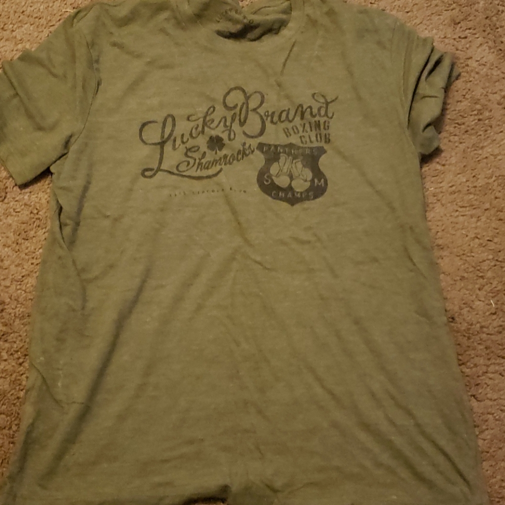 Lucky brand tshirt